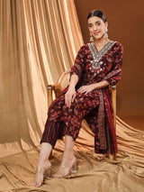 Embroidered Charm V-neck Kurta Set