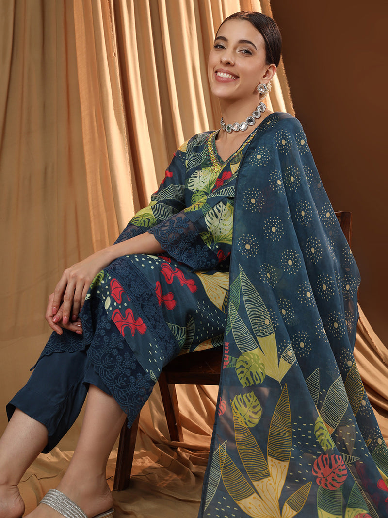 Printed Grace V-neck Kurta Set